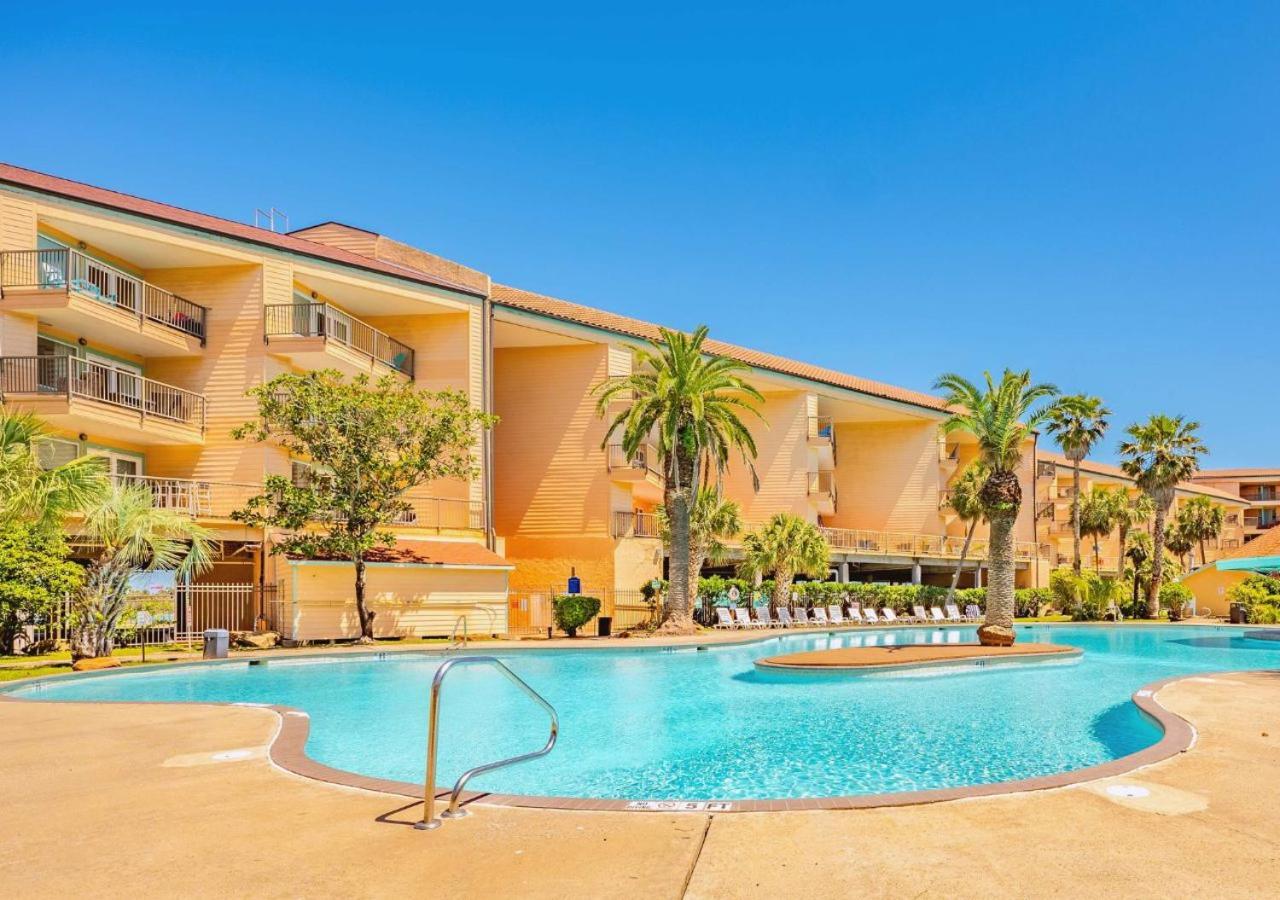 Poolside Paradise Галвестън Екстериор снимка